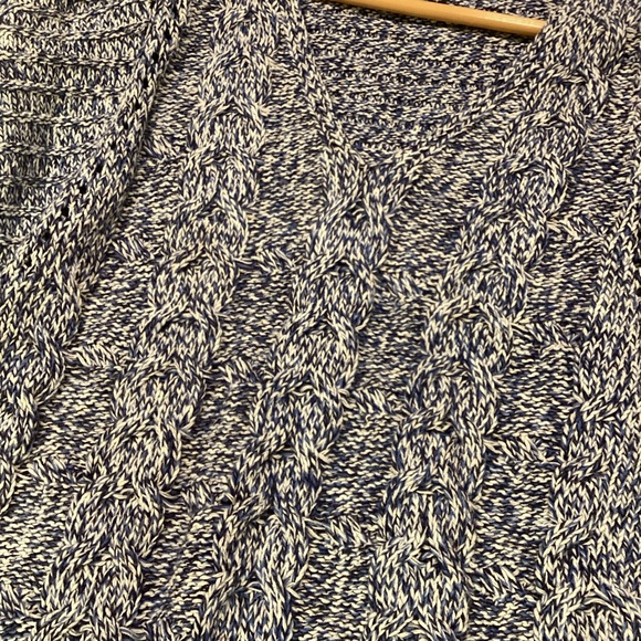 ♥️CLOSET CLEAROUT♥️ Express Blue Tunic V-Neck Sweater - Picture 8 of 11